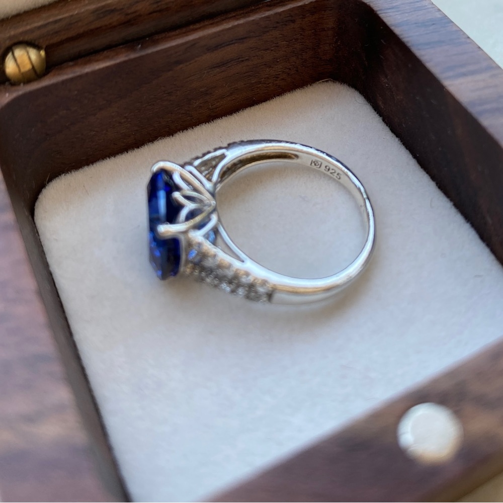 ZALES Cushion-Cut Royal BLUE and White Sapphires Ring - Picture 11 of 11